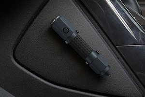 InGear AutoXcape Emergency Car mount LED Flashlights Multiple Tool with Glass Breaker and Safety Belt Cutter - NutFind - The best bluetooth tracker